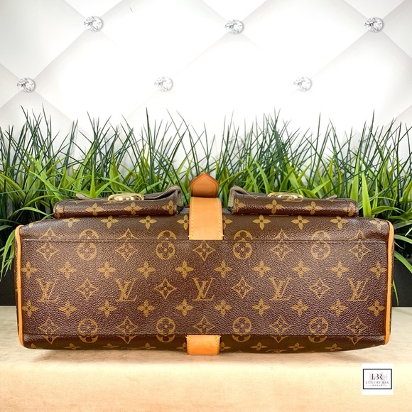 SOLD Authenticated Louis Vuitton Manhattan GM - Picture 9 of 14